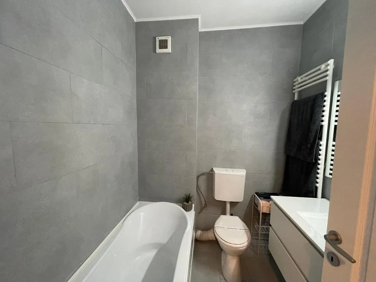 Skyline Luxury Apartment Near Presidential Palace Bucharest